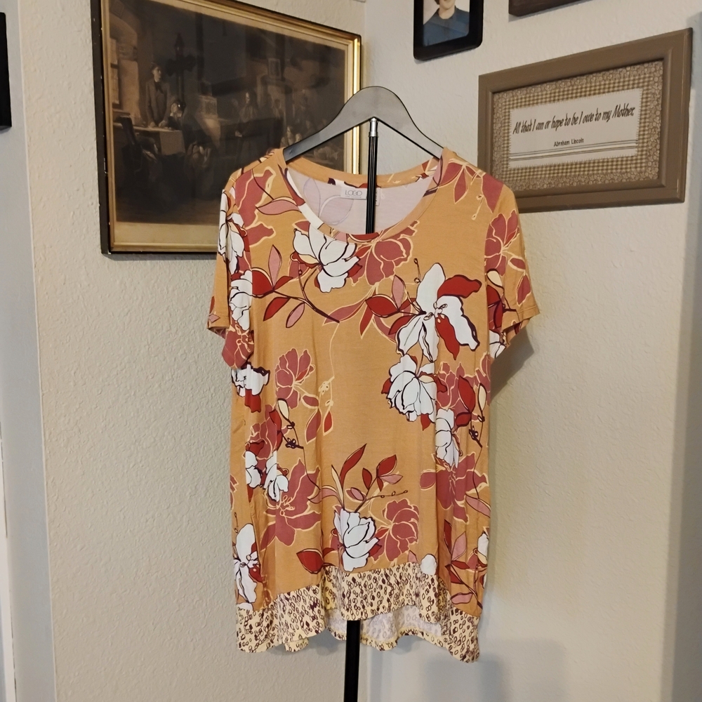 LOGO Lori Goldstein Women's Size Large Floral Printed Knit Top W/Contrast Print